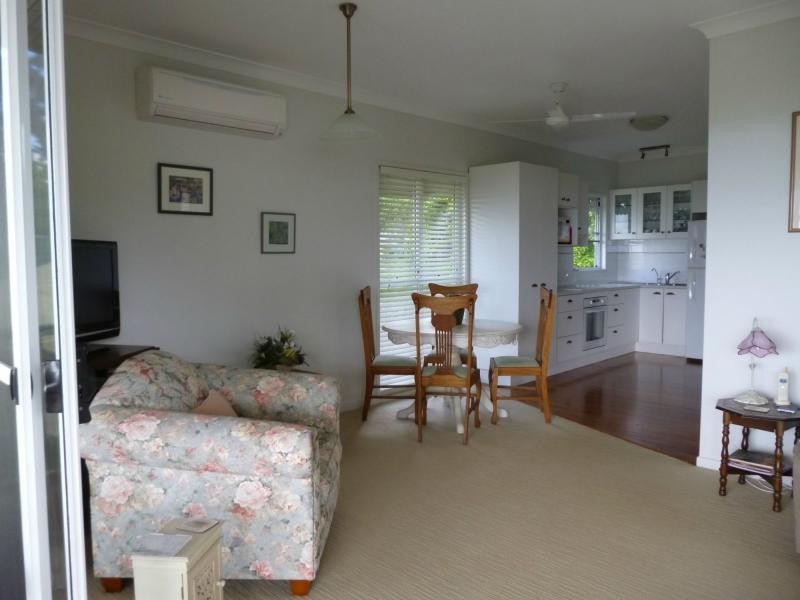 6 Lantana Lane, Mapleton QLD 4560