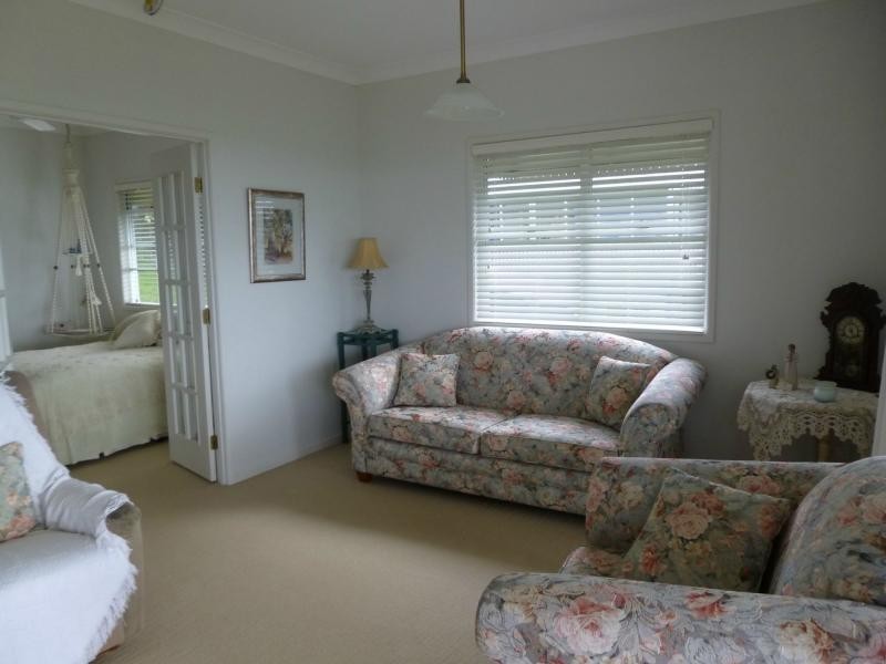 6 Lantana Lane, Mapleton QLD 4560