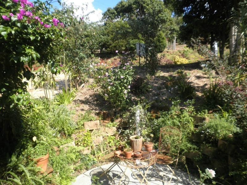 6 Lantana Lane, Mapleton QLD 4560