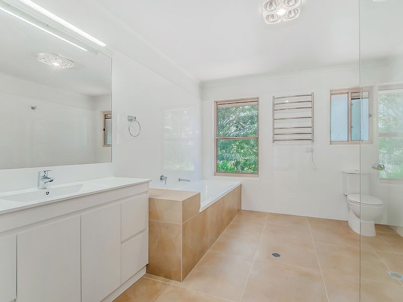 35 Ensbey Road, Flaxton QLD 4560