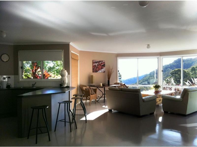 6 Rosewood Rise, Flaxton QLD 4560