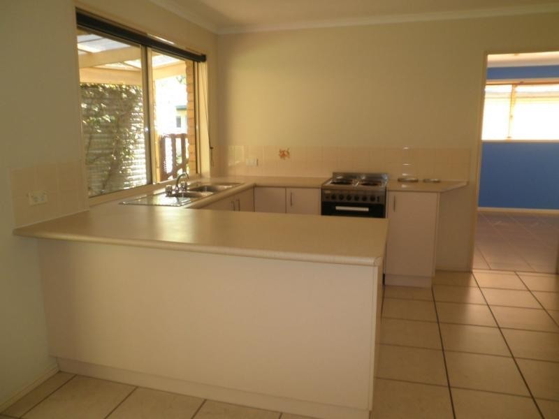 4 Tamarin Drive, Mapleton QLD 4560