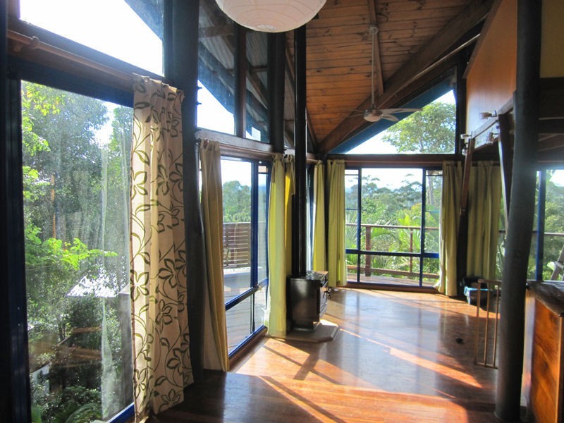 11 Crystal Street, Mapleton QLD 4560