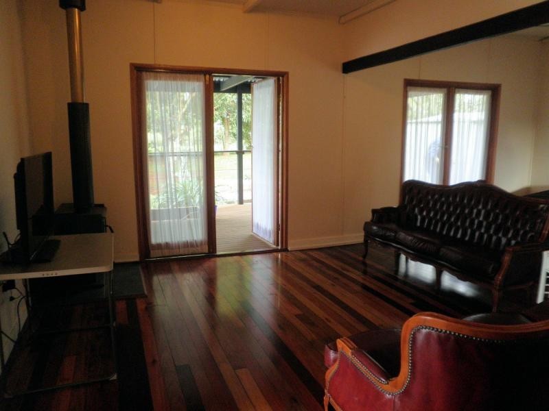 77 Flaxton Drive, Mapleton QLD 4560