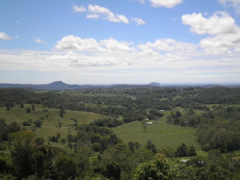 4 Lantana Lane, Mapleton QLD 4560