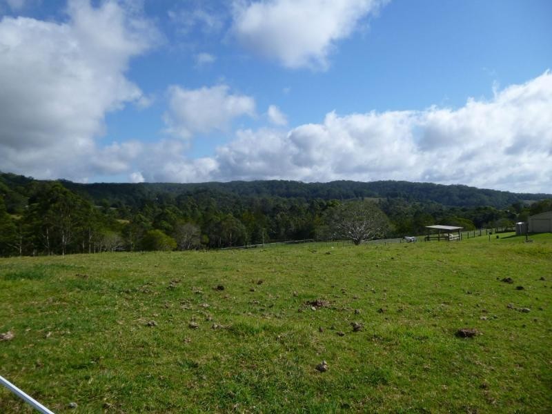 80 Spring Pasture Drive, Mapleton QLD 4560