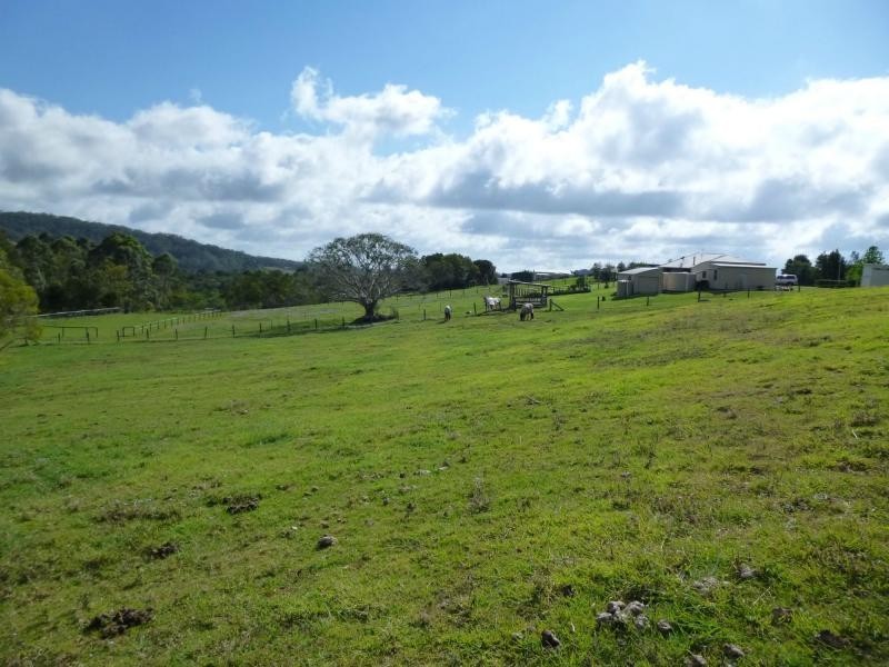 80 Spring Pasture Drive, Mapleton QLD 4560