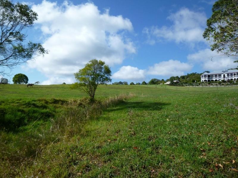 80 Spring Pasture Drive, Mapleton QLD 4560