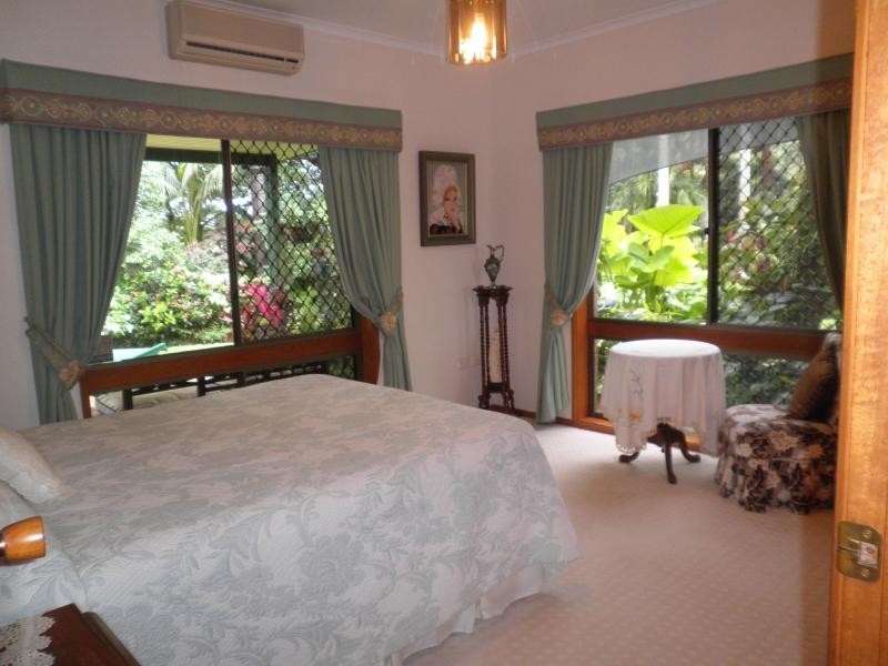 Rosemount QLD 4560