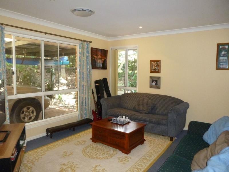 11 Azalea Street, Mapleton QLD 4560