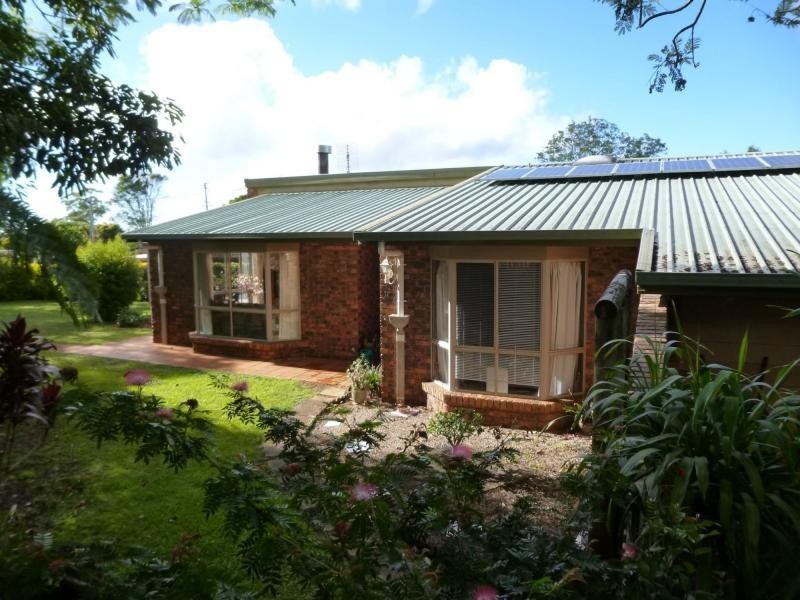 25 Post Office Road, Mapleton QLD 4560