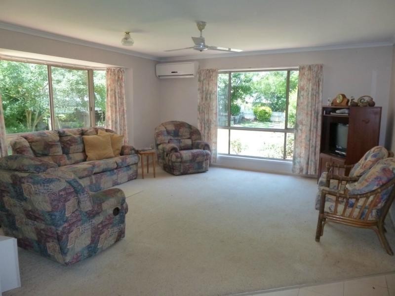 25 Post Office Road, Mapleton QLD 4560