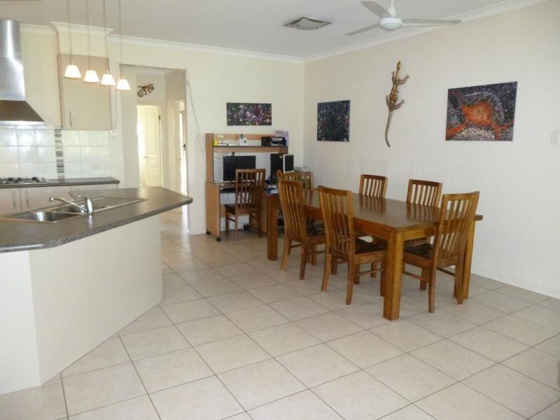 30 The Parkway Place, Mapleton QLD 4560