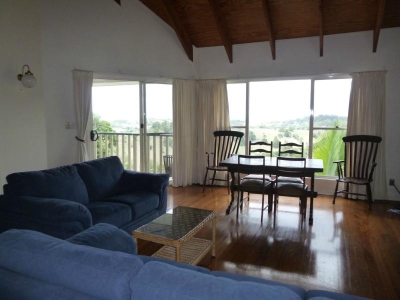 4 Maple Avenue, Mapleton QLD 4560