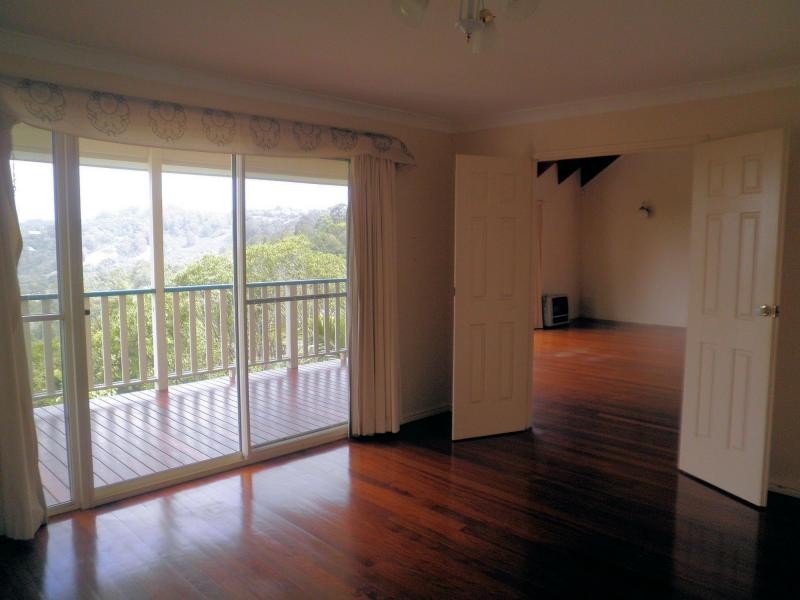 4 Maple Avenue, Mapleton QLD 4560