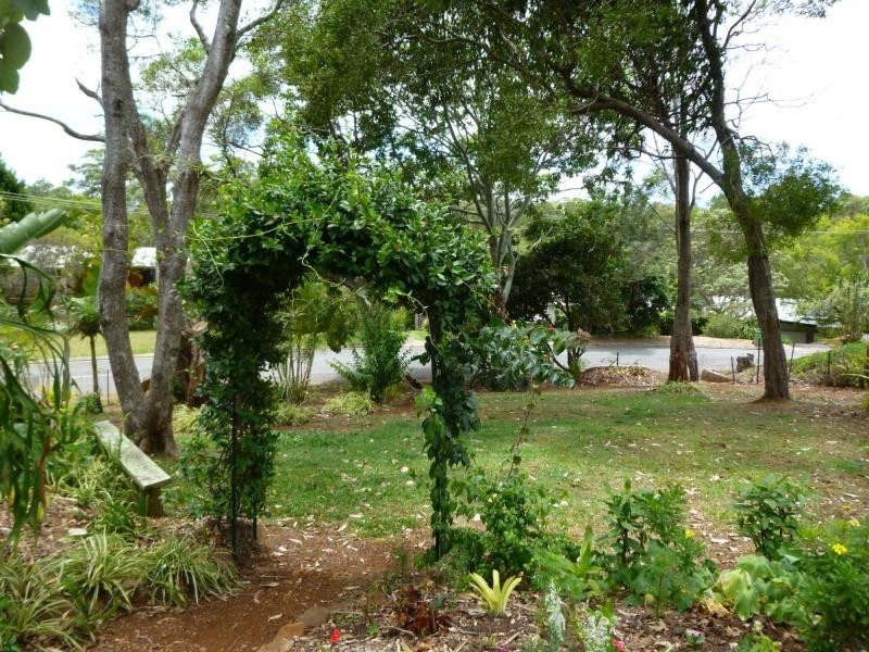 2 Karri Court, Mapleton QLD 4560