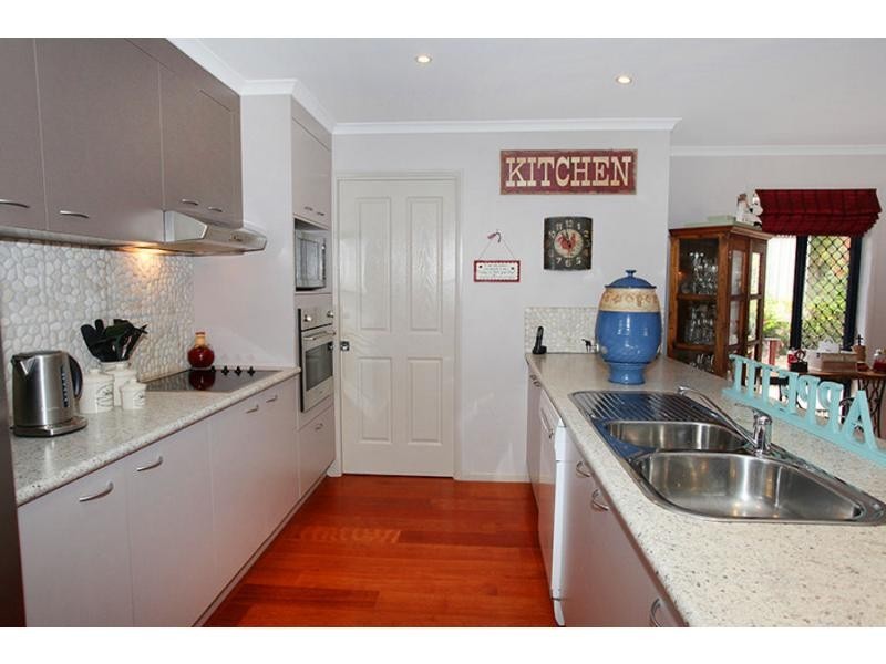 43 The Parkway Place, Mapleton QLD 4560