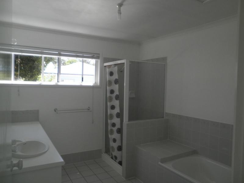 14 Lantana Lane, Mapleton QLD 4560