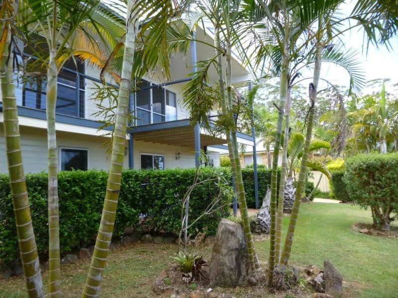 9 Maple Avenue, Mapleton QLD 4560