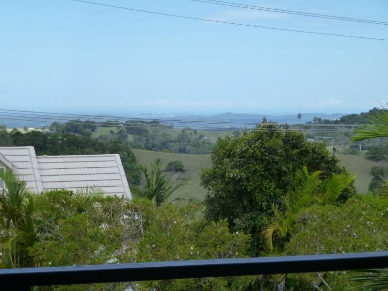 9 Maple Avenue, Mapleton QLD 4560