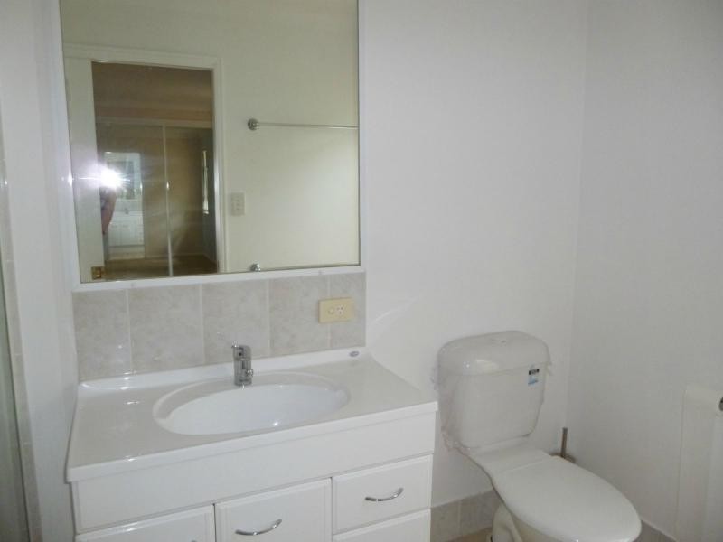 9 Maple Avenue, Mapleton QLD 4560