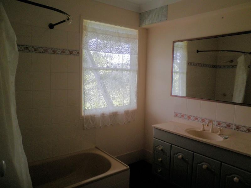 4 Maple Avenue, Mapleton QLD 4560