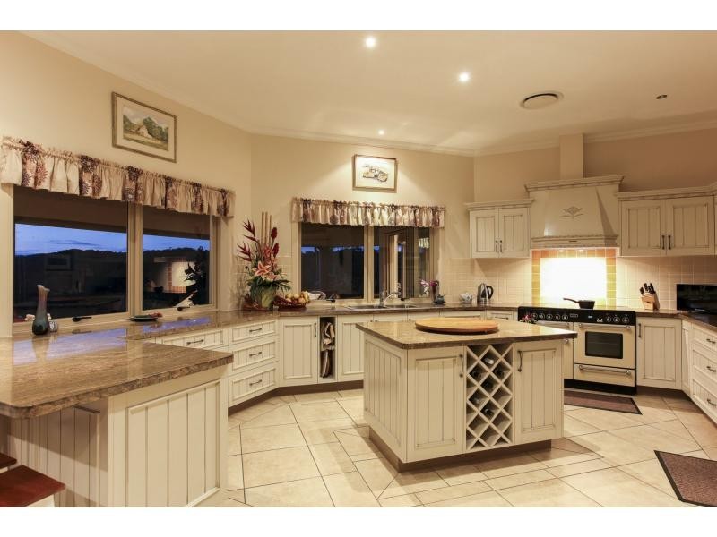 41 Manley Drive, Montville QLD 4560
