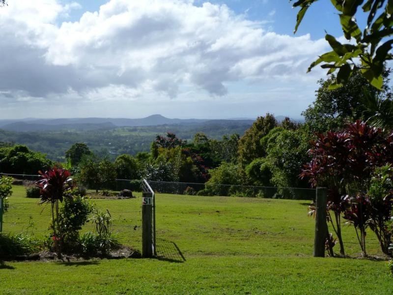51 Flaxton Drive, Mapleton QLD 4560