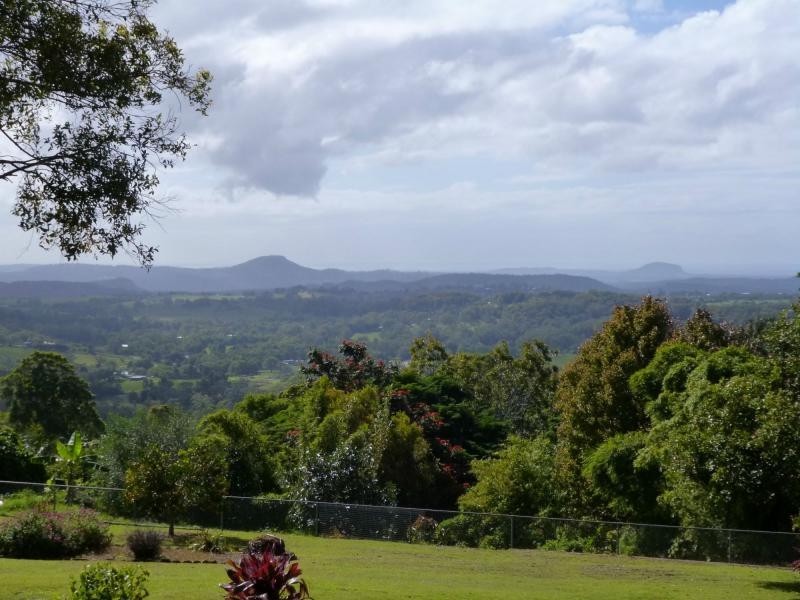 51 Flaxton Drive, Mapleton QLD 4560
