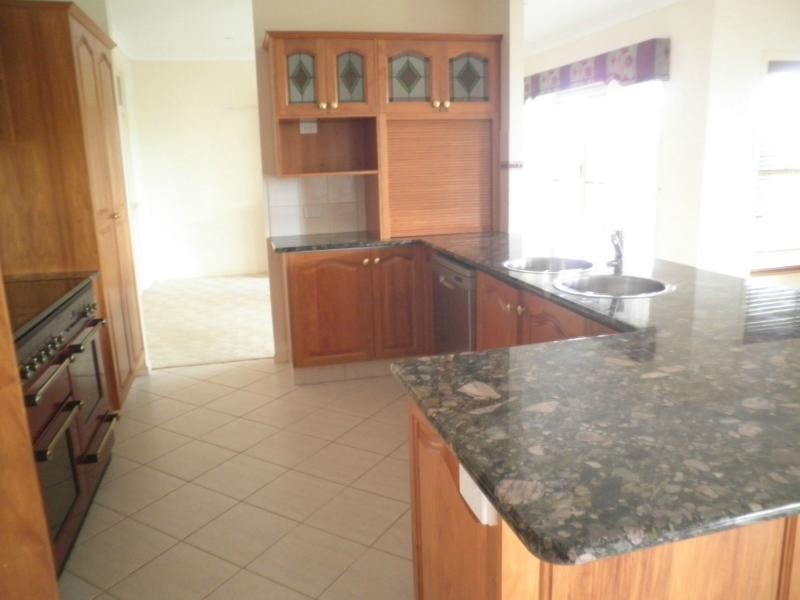 2A Murray Grey Drive, Mapleton QLD 4560