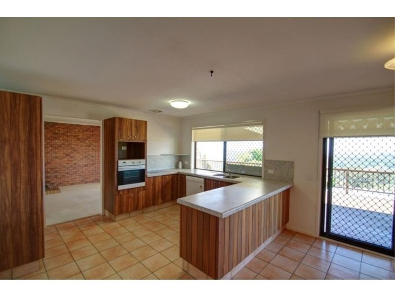 25 Flaxton Drive, Mapleton QLD 4560