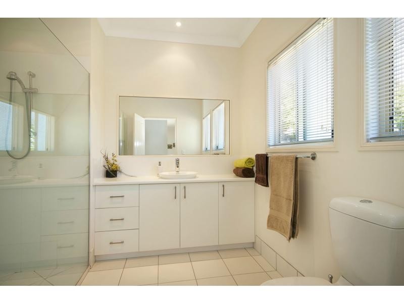 21 Summit Street, Flaxton QLD 4560