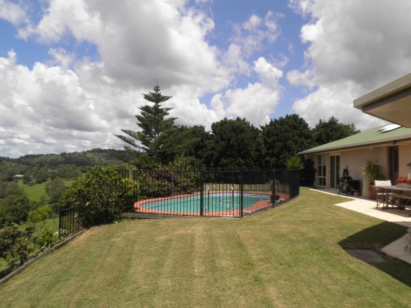 162 Dulong School Road, Dulong QLD 4560