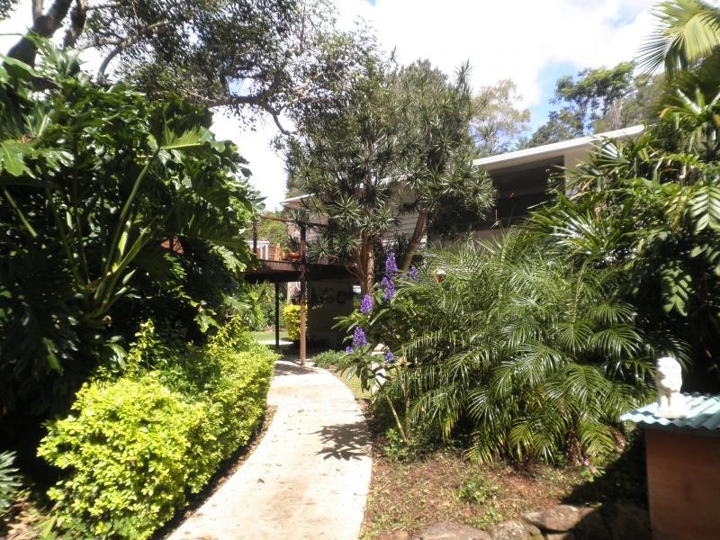 11 Mapleton Falls Road, Mapleton QLD 4560