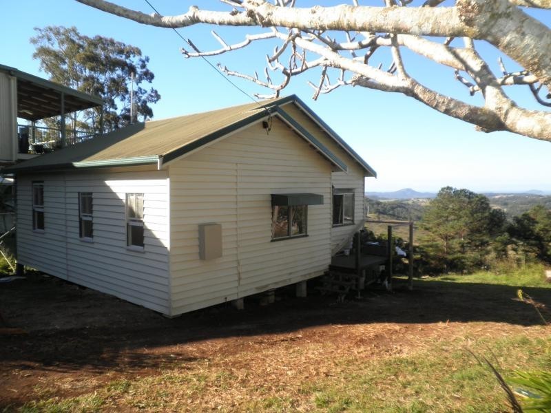 4 Lantana Lane, Mapleton QLD 4560