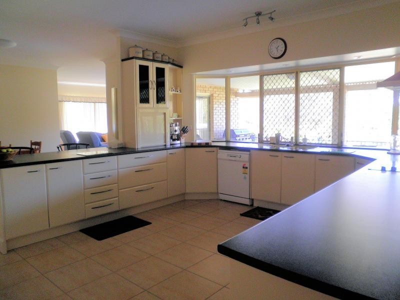 65 Spring Pasture Drive, Mapleton QLD 4560