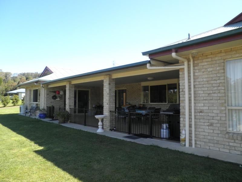 65 Spring Pasture Drive, Mapleton QLD 4560