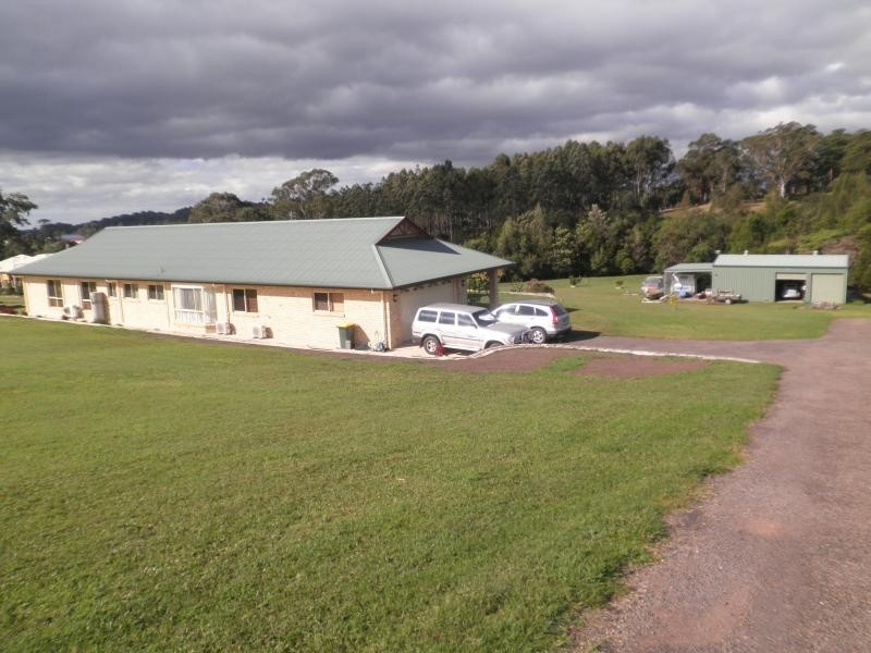 65 Spring Pasture Drive, Mapleton QLD 4560