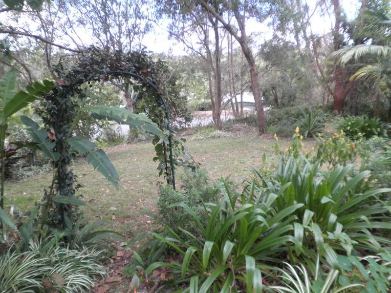 2 Karri Court, Mapleton QLD 4560