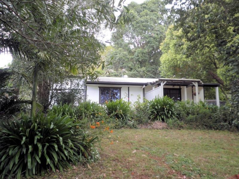 2 Karri Court, Mapleton QLD 4560