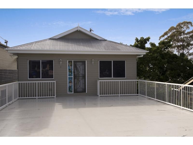 8 Post Office Road, Mapleton QLD 4560