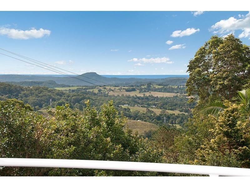 8 Post Office Road, Mapleton QLD 4560