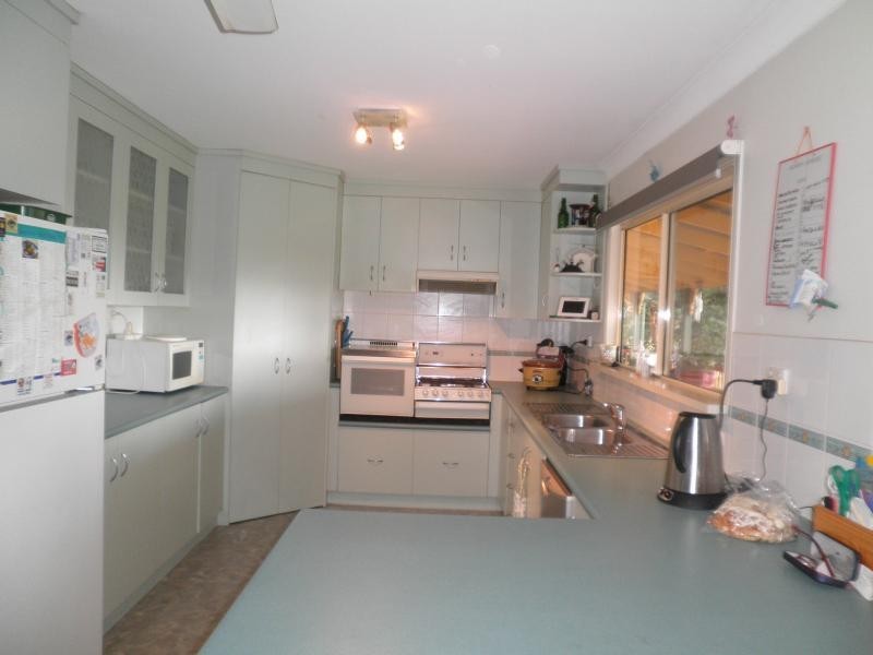 9 Caryota Street, Highworth QLD 4560