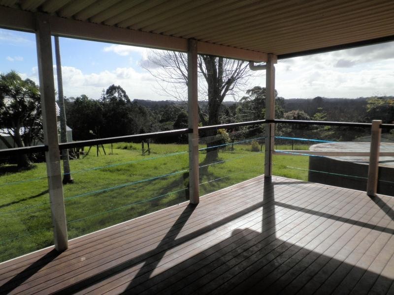 558 Mountain View Road, Maleny QLD 4552