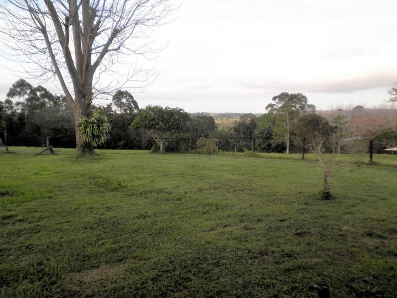 558 Mountain View Road, Maleny QLD 4552