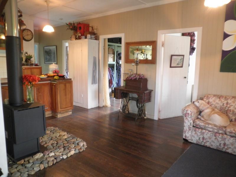 27 Delicia Road, Mapleton QLD 4560
