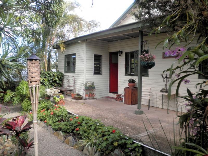 27 Delicia Road, Mapleton QLD 4560