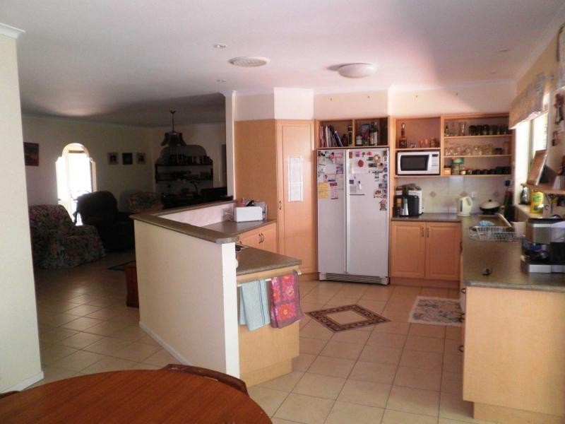 6 Droughtmaster Crescent, Kureelpa QLD 4560