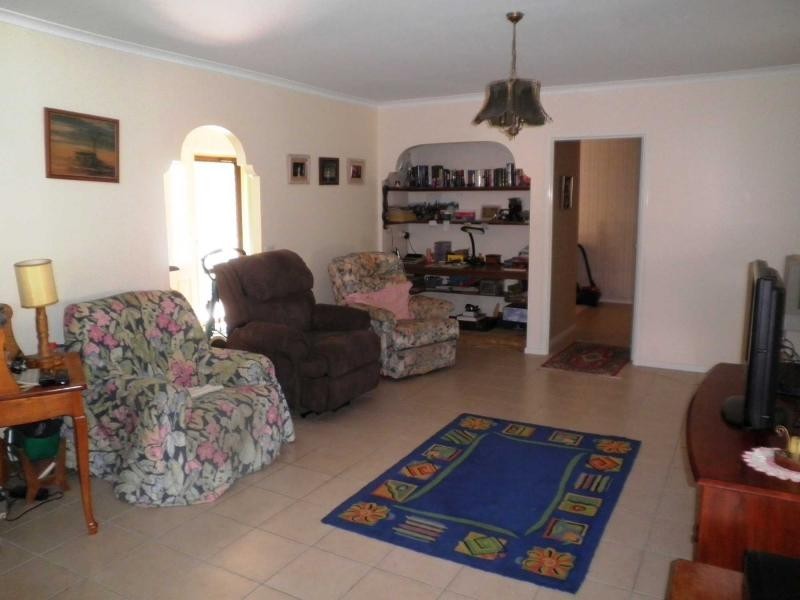 6 Droughtmaster Crescent, Kureelpa QLD 4560