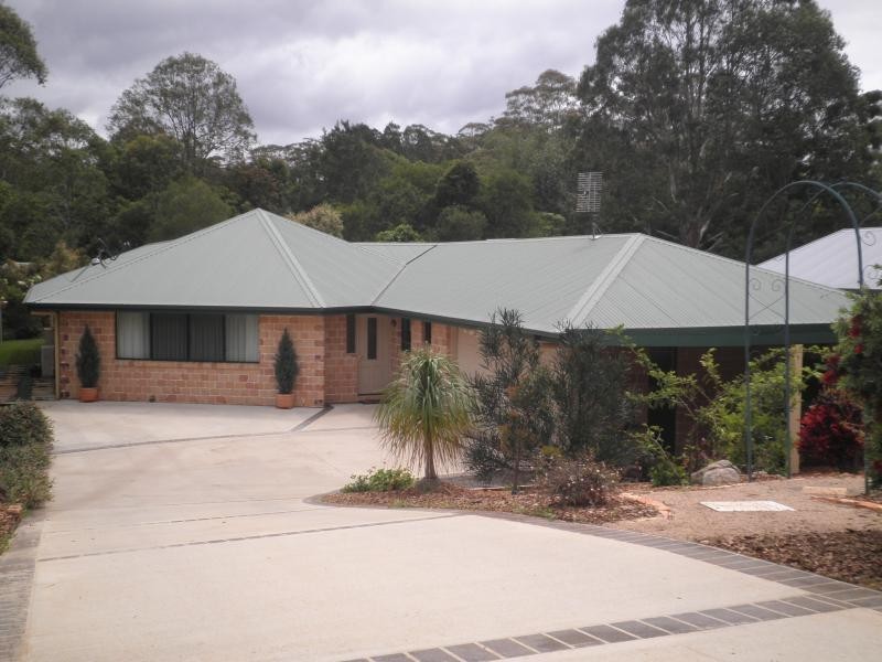 16 Rainbow Park Drive, Mapleton QLD 4560